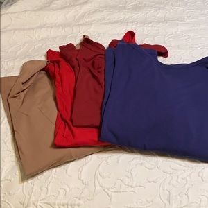 4 Piko size L shirts